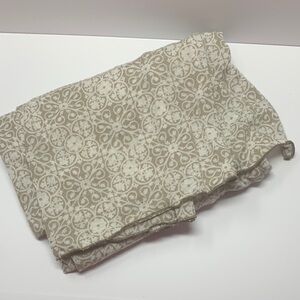 Elegant Beige Patterned Scarf